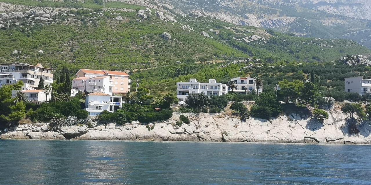 Apartments Tri Palme Baška Voda Exterior foto