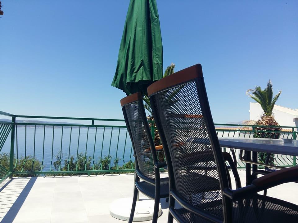 Apartments Tri Palme Baška Voda Exterior foto
