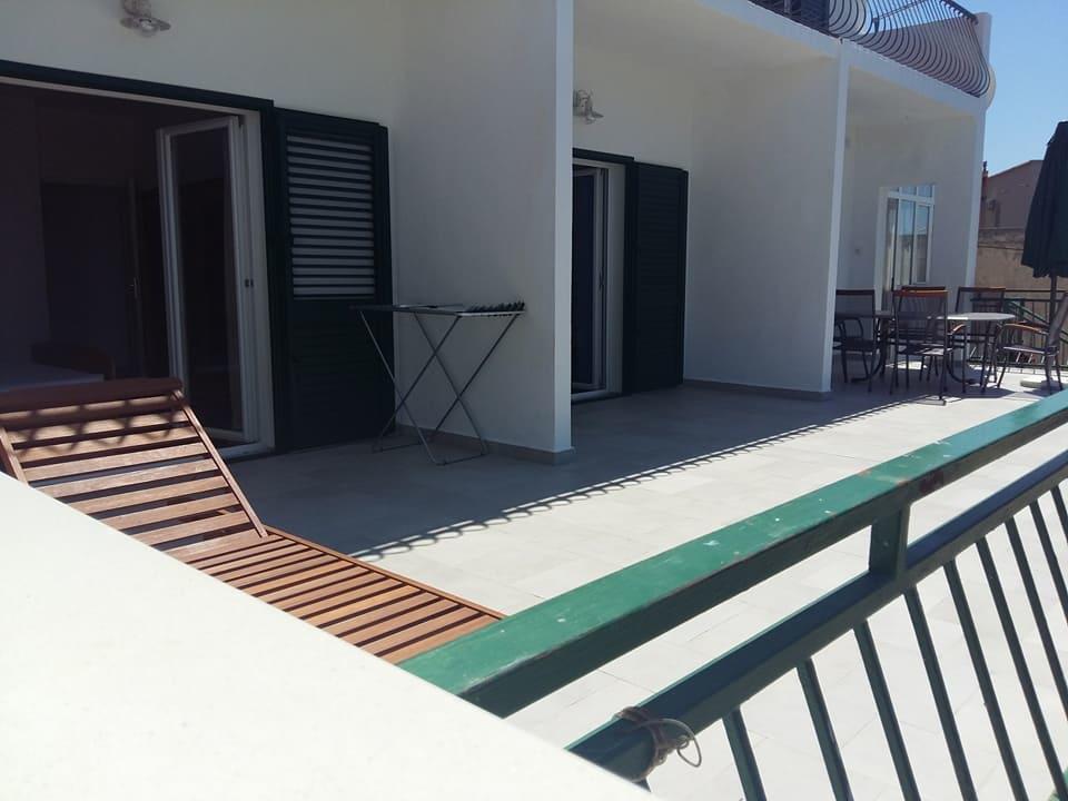 Apartments Tri Palme Baška Voda Exterior foto