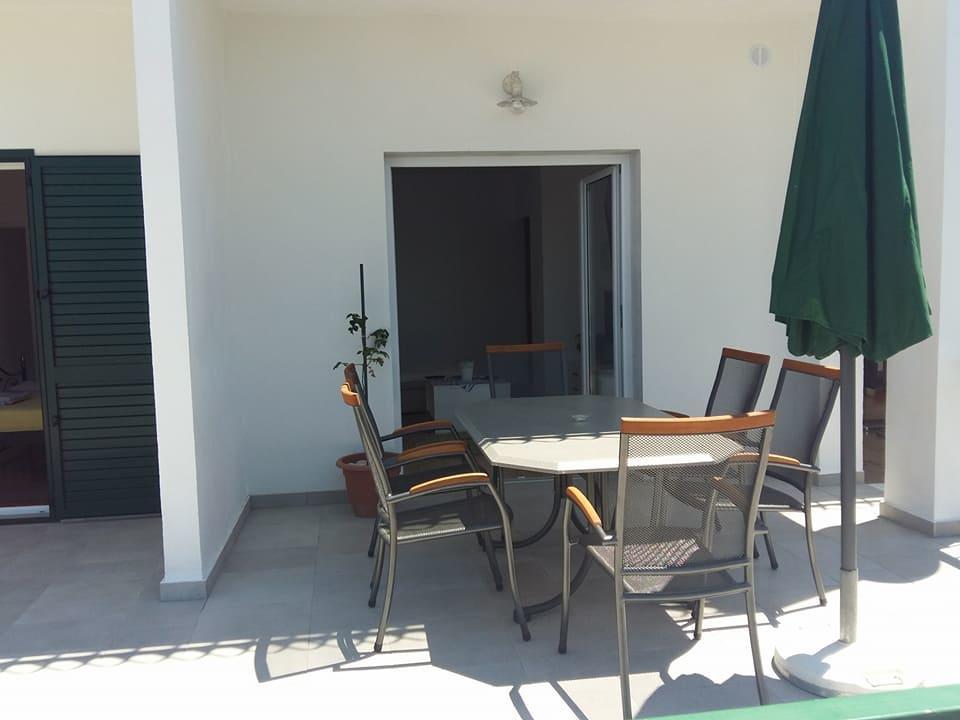 Apartments Tri Palme Baška Voda Exterior foto